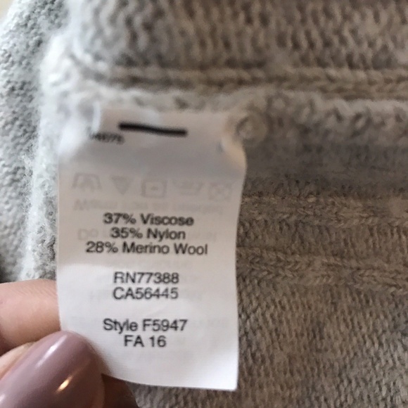  4/$20 SALE! J Crew Merino Wool Raglan Sweater - Picture 5 of 6